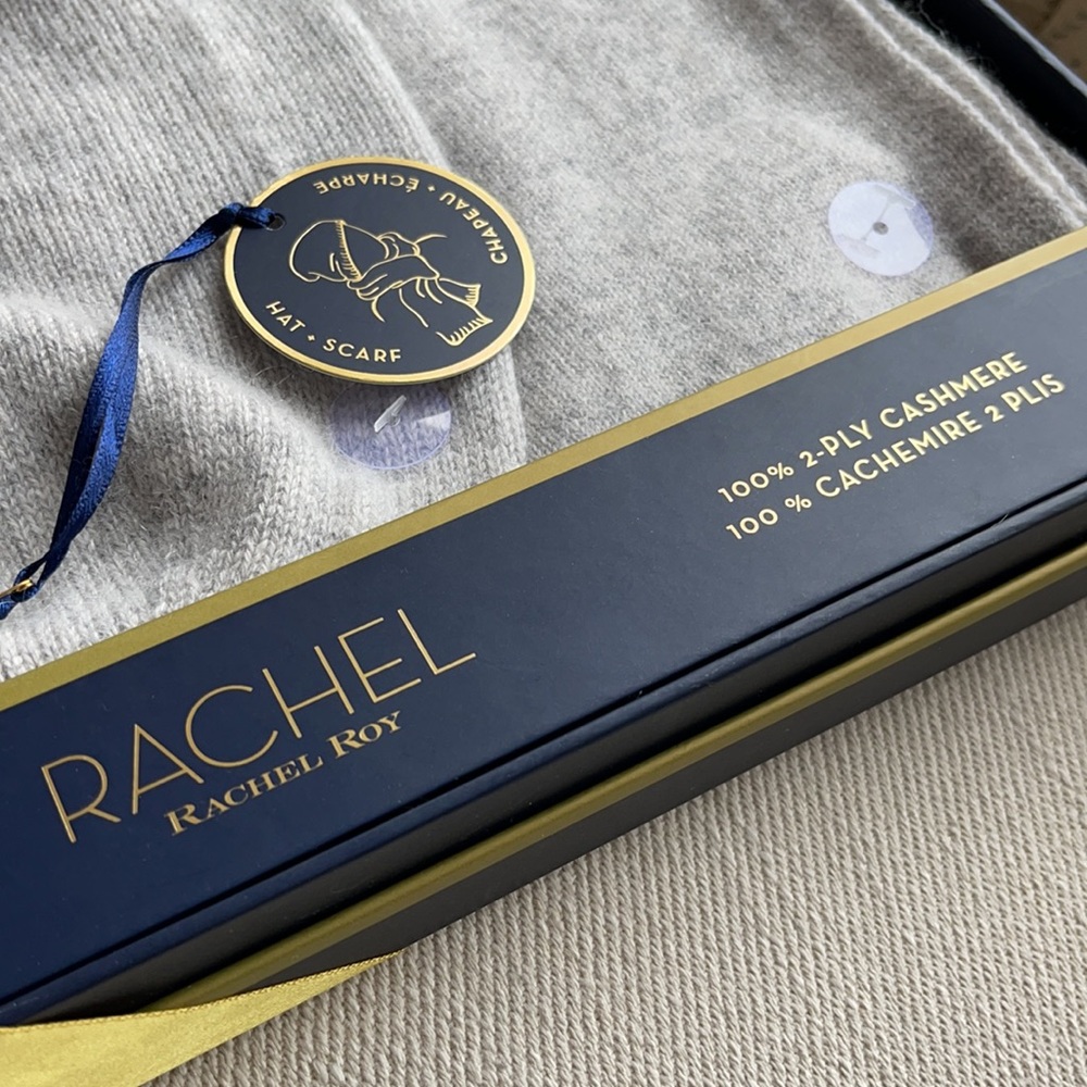 DREAMY 100% CASHMERE HAT AND WRAP by RACHEL ROY - Picture 2 of 6